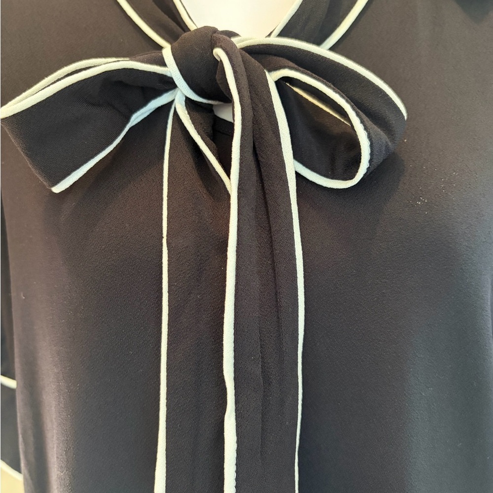 #185 Adrianna Papell NWT Beautiful Black Blouse with White Accents. Size S - Picture 6 of 15